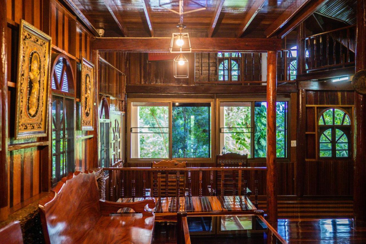 Hotel Ratmanee House à Kanchanaburi Extérieur photo